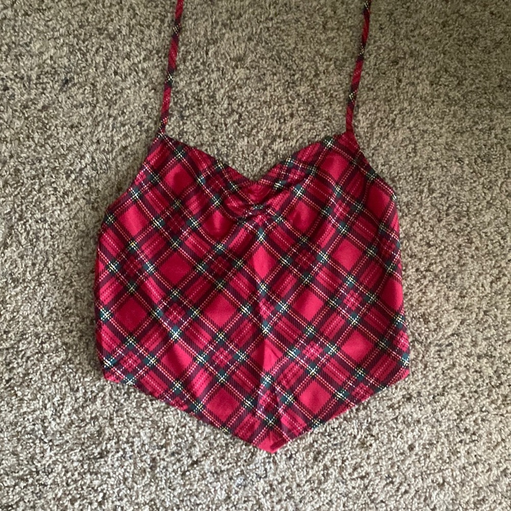 hollister tye top!